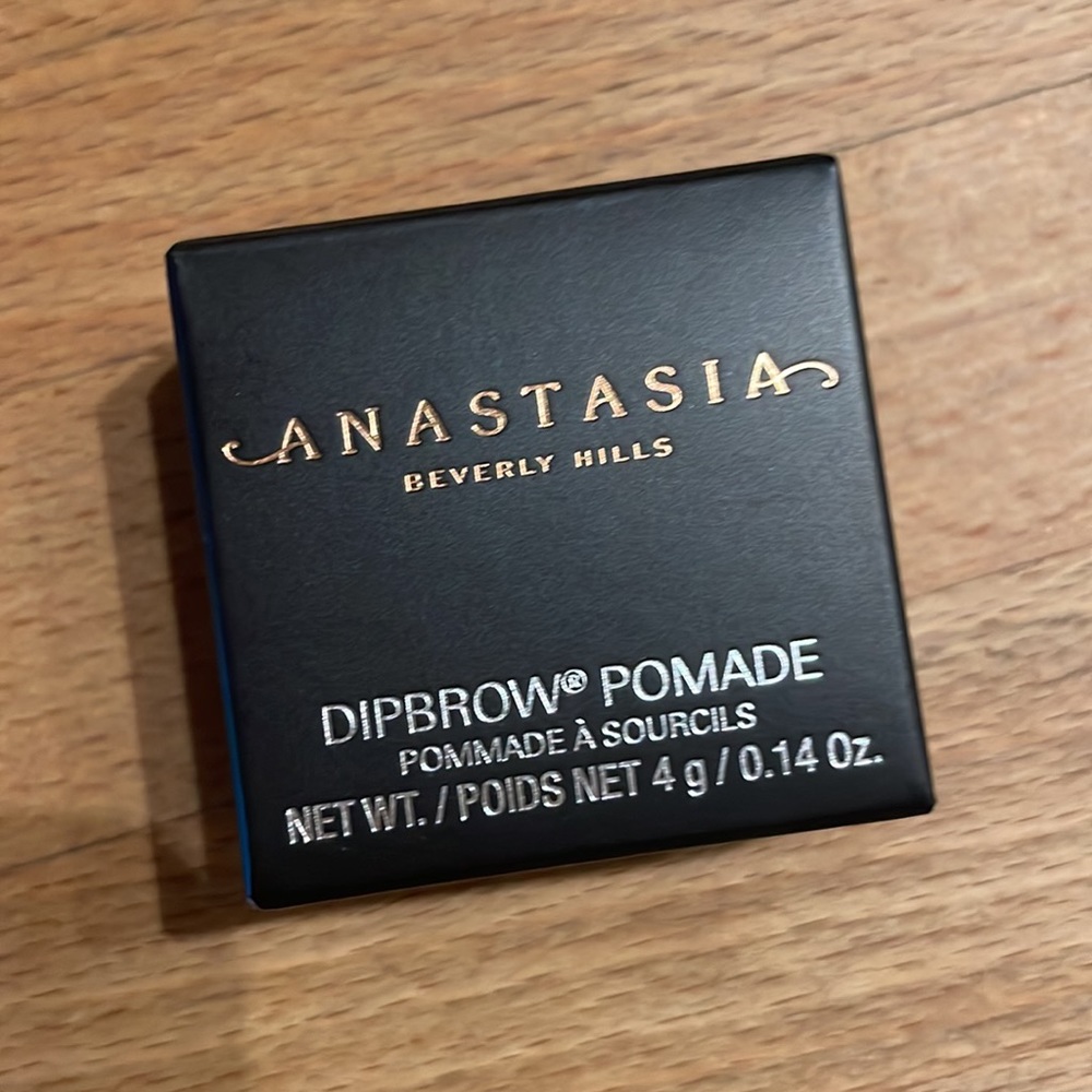 BLONDE - Anastasia dipbrow